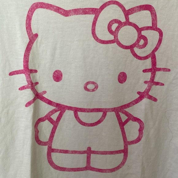 Hello Kitty T-shirt - Picture 3 of 5